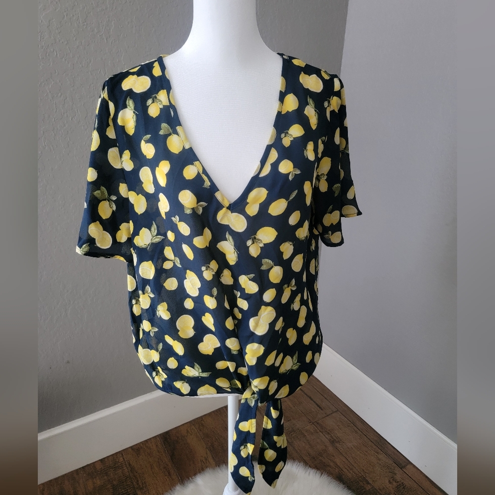 Lemon 🍋 top size M